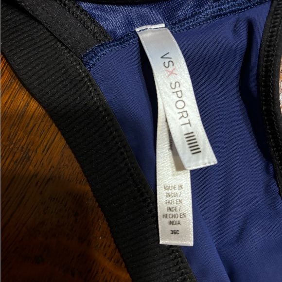 * 2 bras listed for one price* VSX Victoria Secret Multicolor Sports Bra - Picture 7 of 9